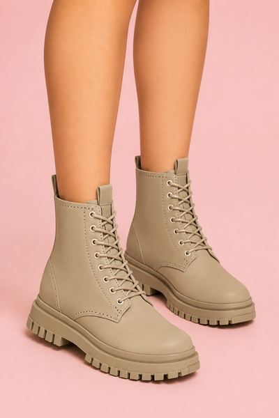 Bernand Boots custom content (CC) for Sims 4 by madlen