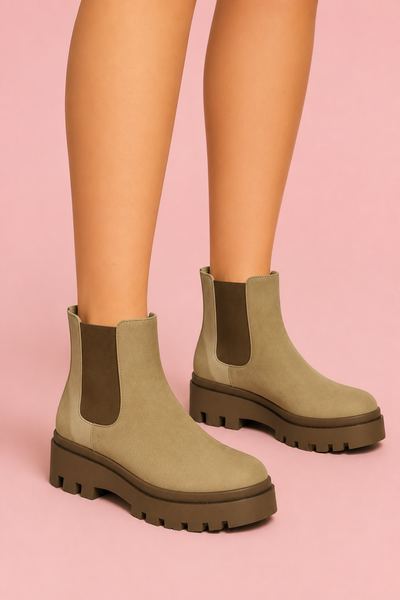Chelsea boots custom content (CC) for Sims 4 by lazy_eyelids