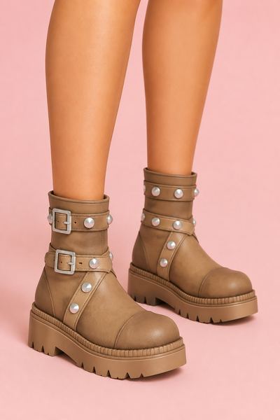 Shatter Boots custom content (CC) for Sims 4 by trillyke